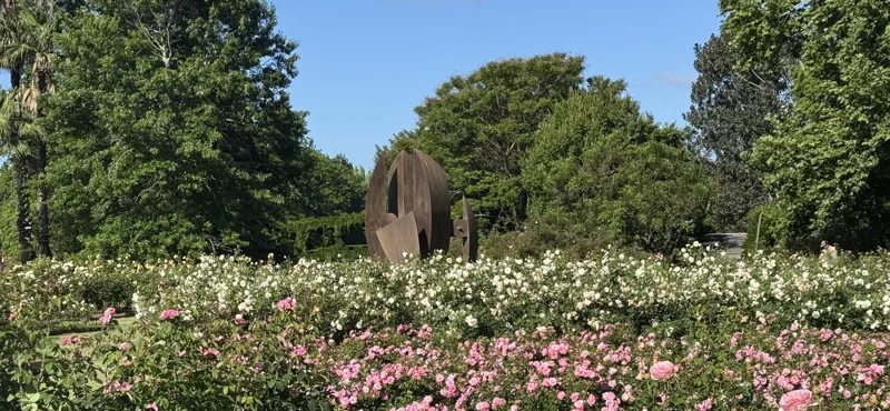 Arte y naturaleza en el Rosedal